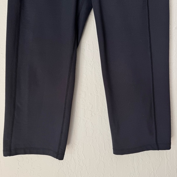 TITLE NINE “Not So Tight” Black Stretch Capri Pants Size XS Yoga Workout Running - Picture 5 of 14